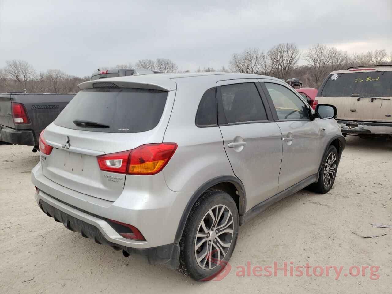 JA4AR3AU8JZ013731 2018 MITSUBISHI OUTLANDER