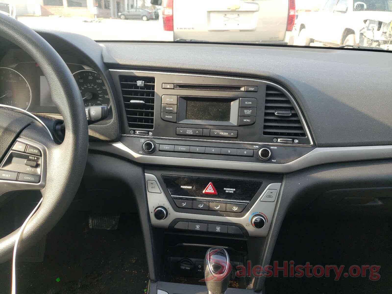 5NPD74LFXJH341303 2018 HYUNDAI ELANTRA