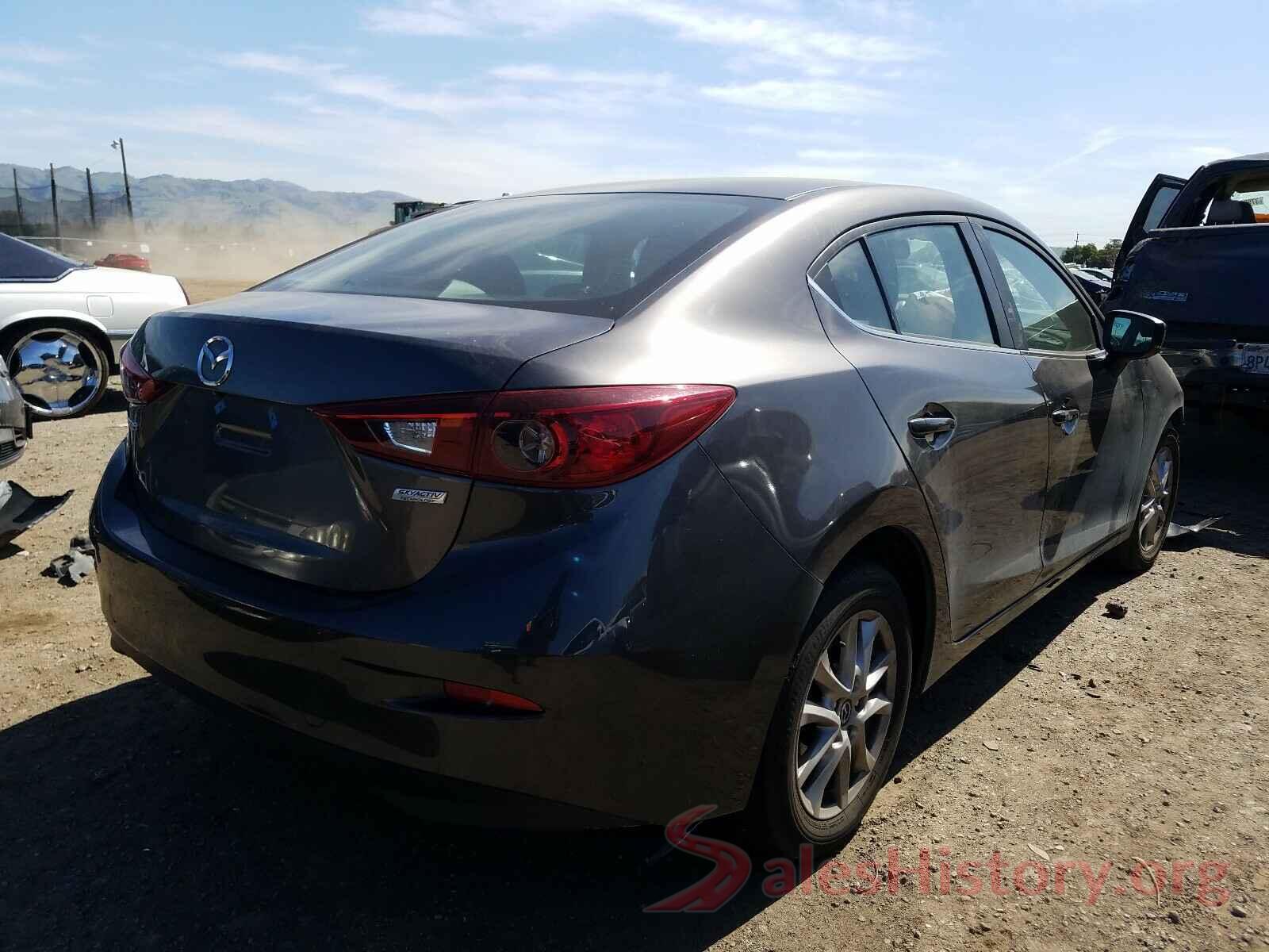 3MZBN1U79JM160588 2018 MAZDA 3