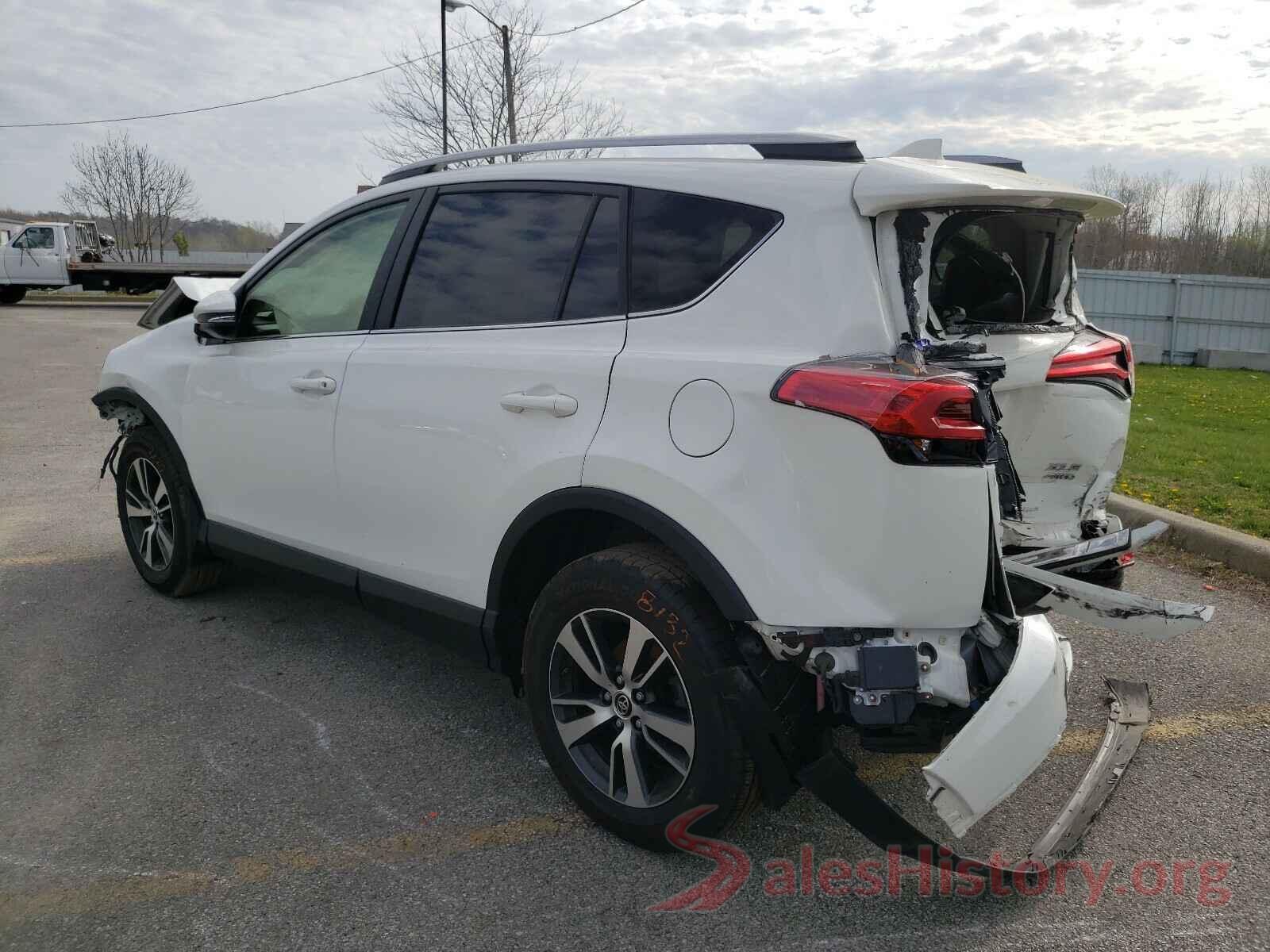 JTMRFREV8HJ716164 2017 TOYOTA RAV4