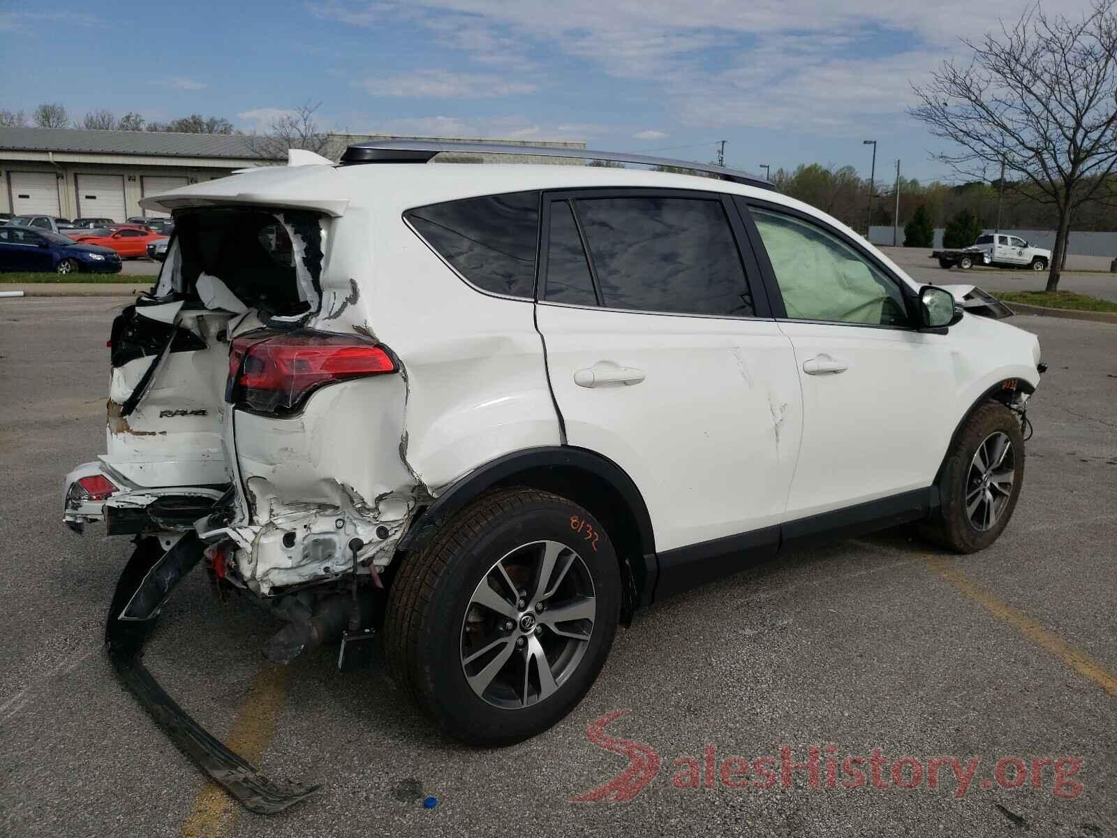 JTMRFREV8HJ716164 2017 TOYOTA RAV4