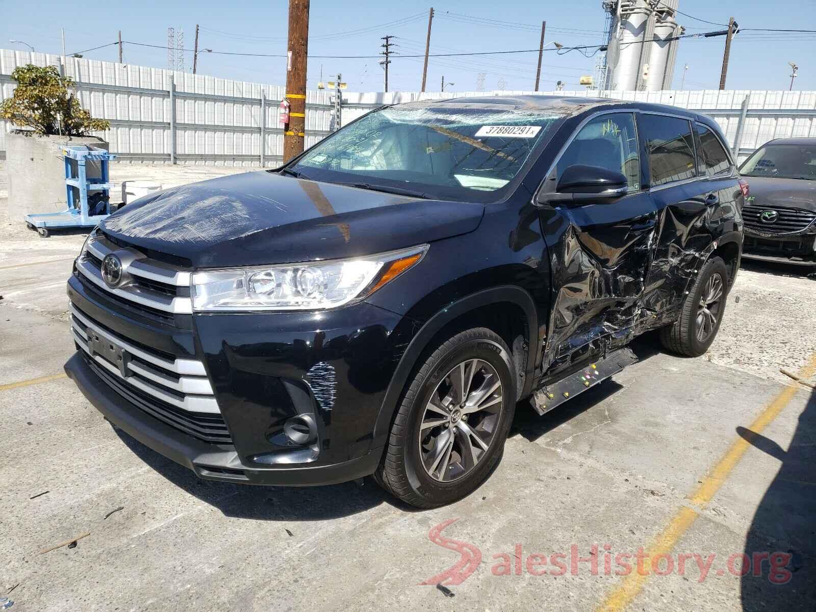 5TDZARFH7HS030272 2017 TOYOTA HIGHLANDER