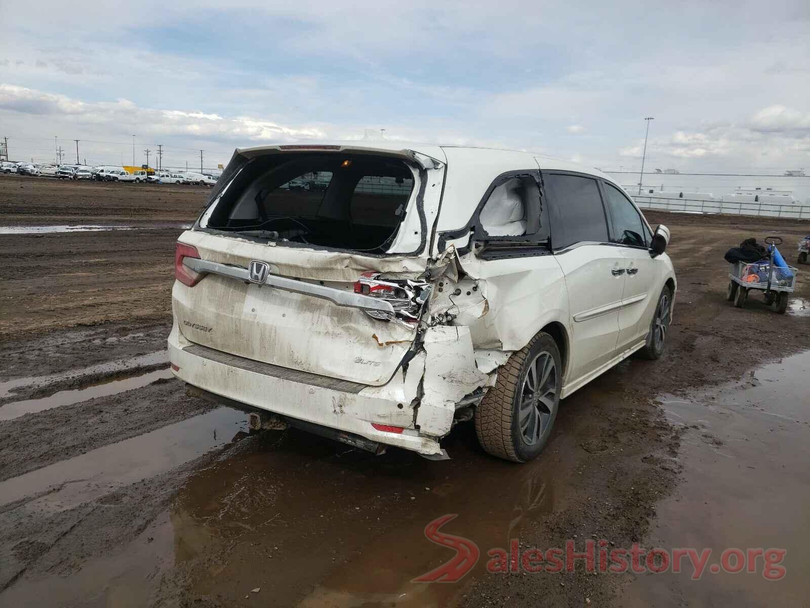 5FNRL6H90JB065857 2018 HONDA ODYSSEY