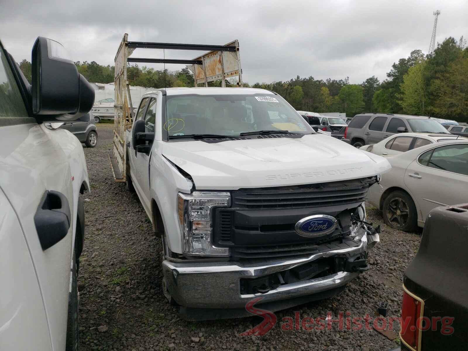 1FT7W2A6XJEC23551 2018 FORD F250