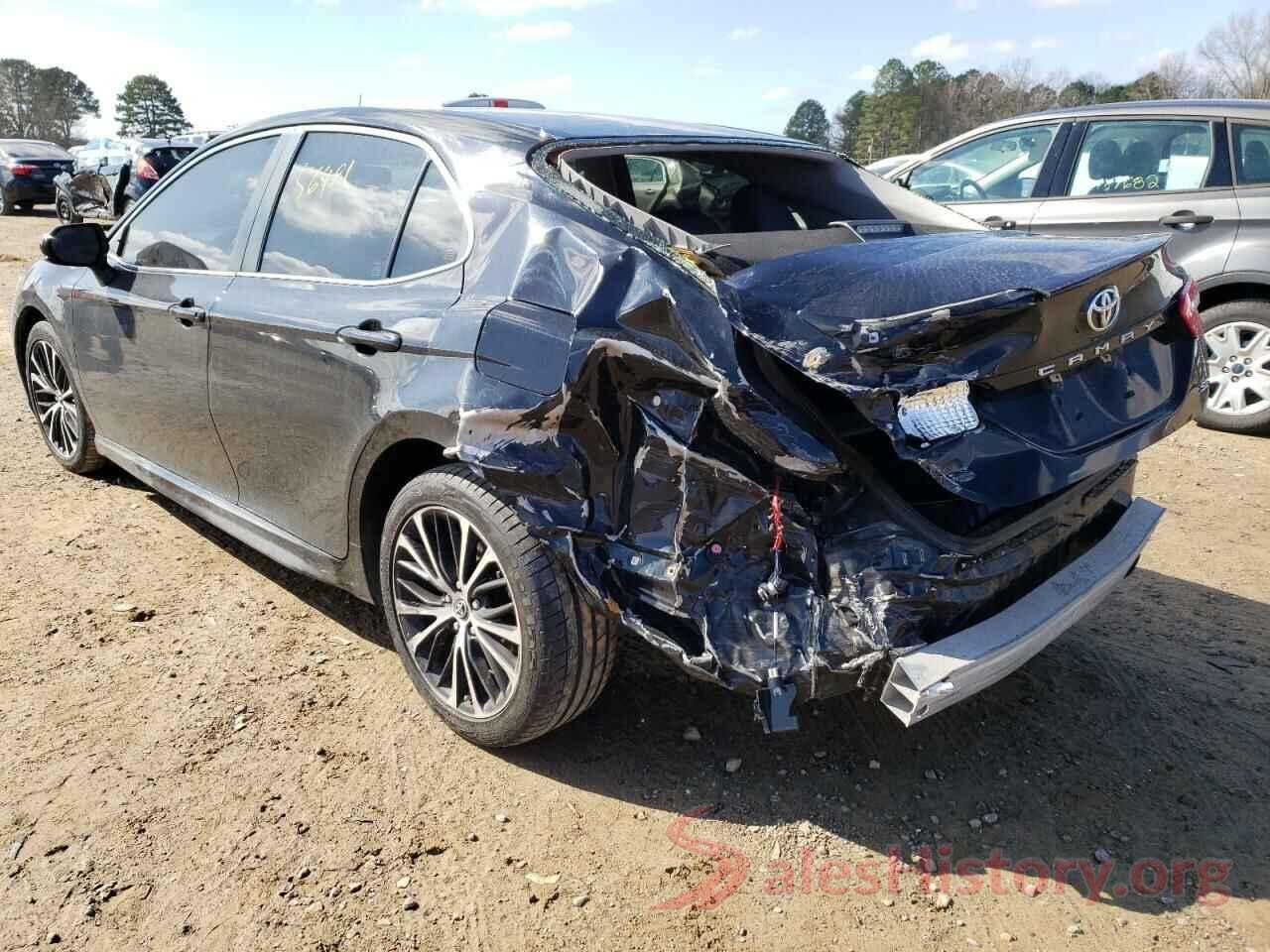 JTNB11HK9J3005839 2018 TOYOTA CAMRY