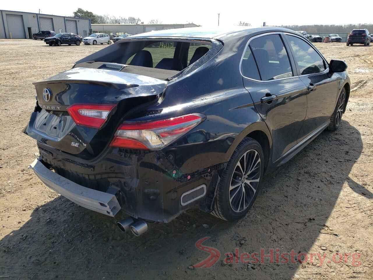 JTNB11HK9J3005839 2018 TOYOTA CAMRY