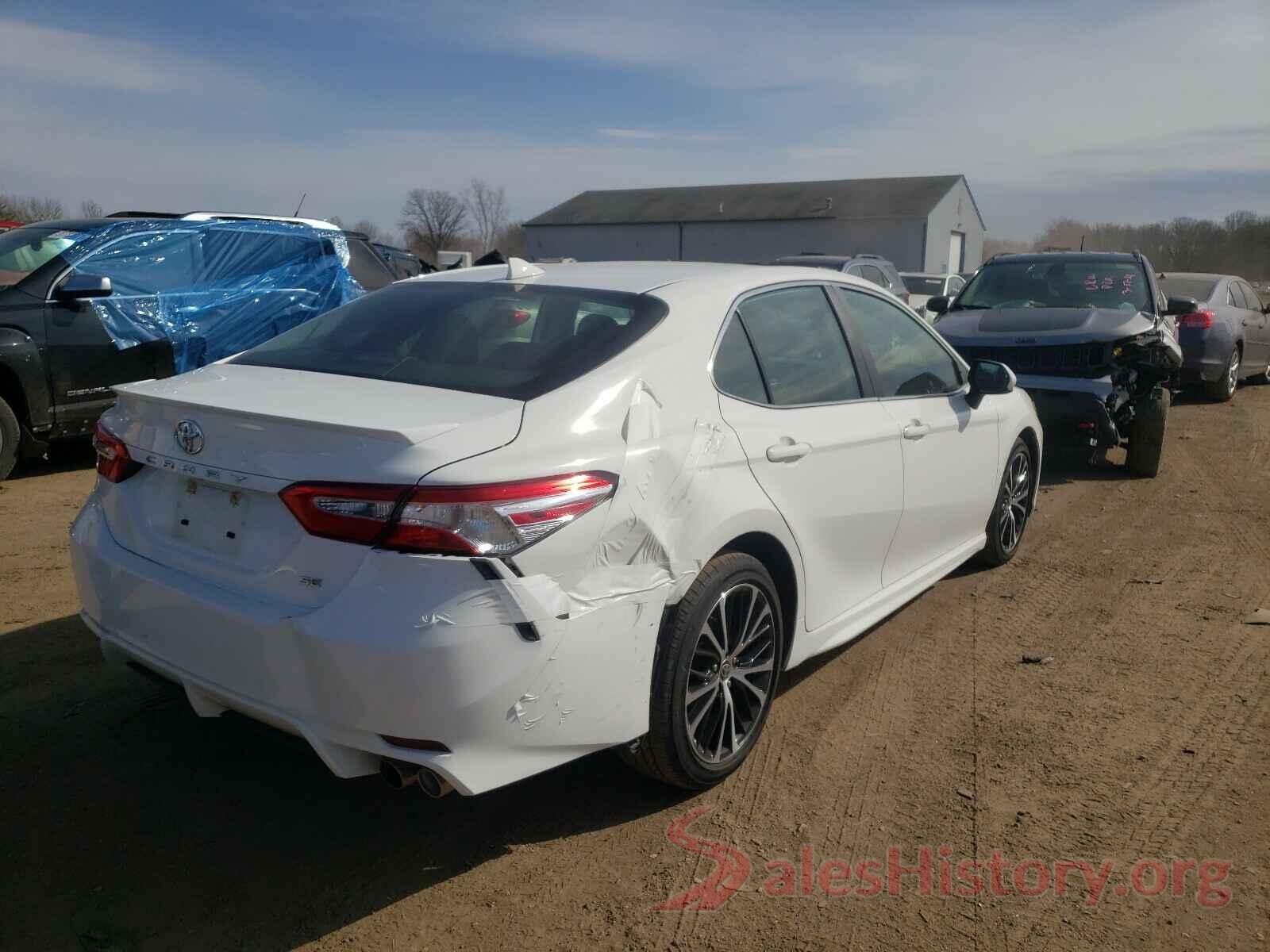 4T1G11AK9LU358711 2020 TOYOTA CAMRY