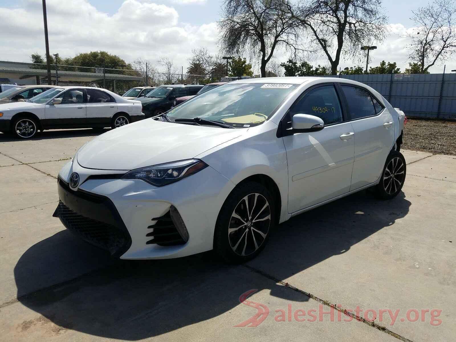 5YFBURHE4HP697952 2017 TOYOTA COROLLA