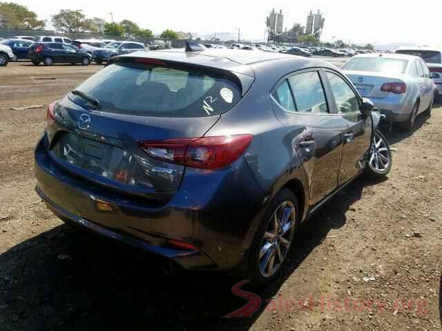 3MZBN1L33JM165865 2018 MAZDA 3