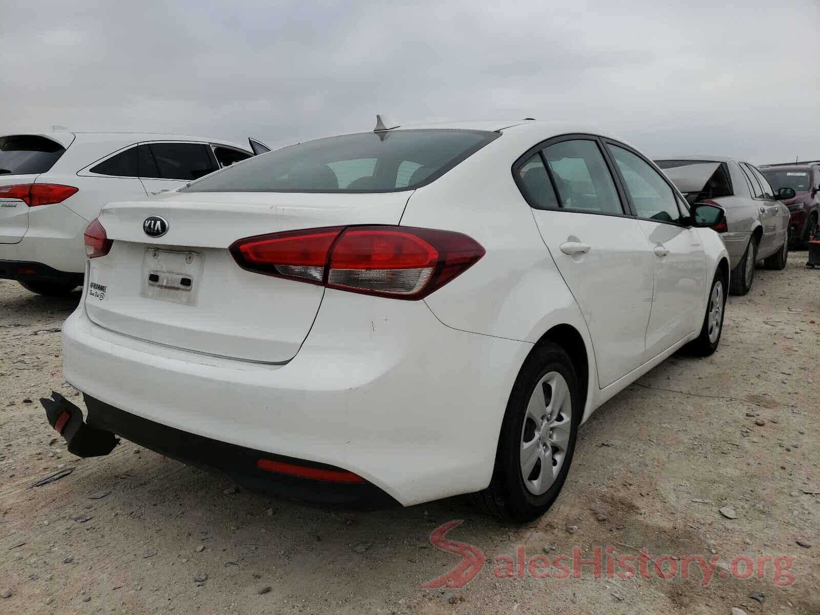 3KPFK4A71JE238875 2018 KIA FORTE