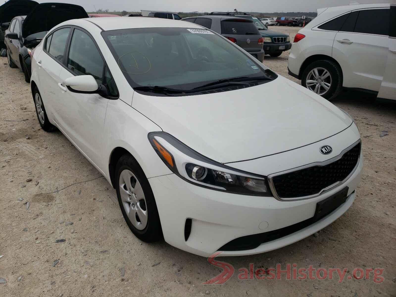 3KPFK4A71JE238875 2018 KIA FORTE