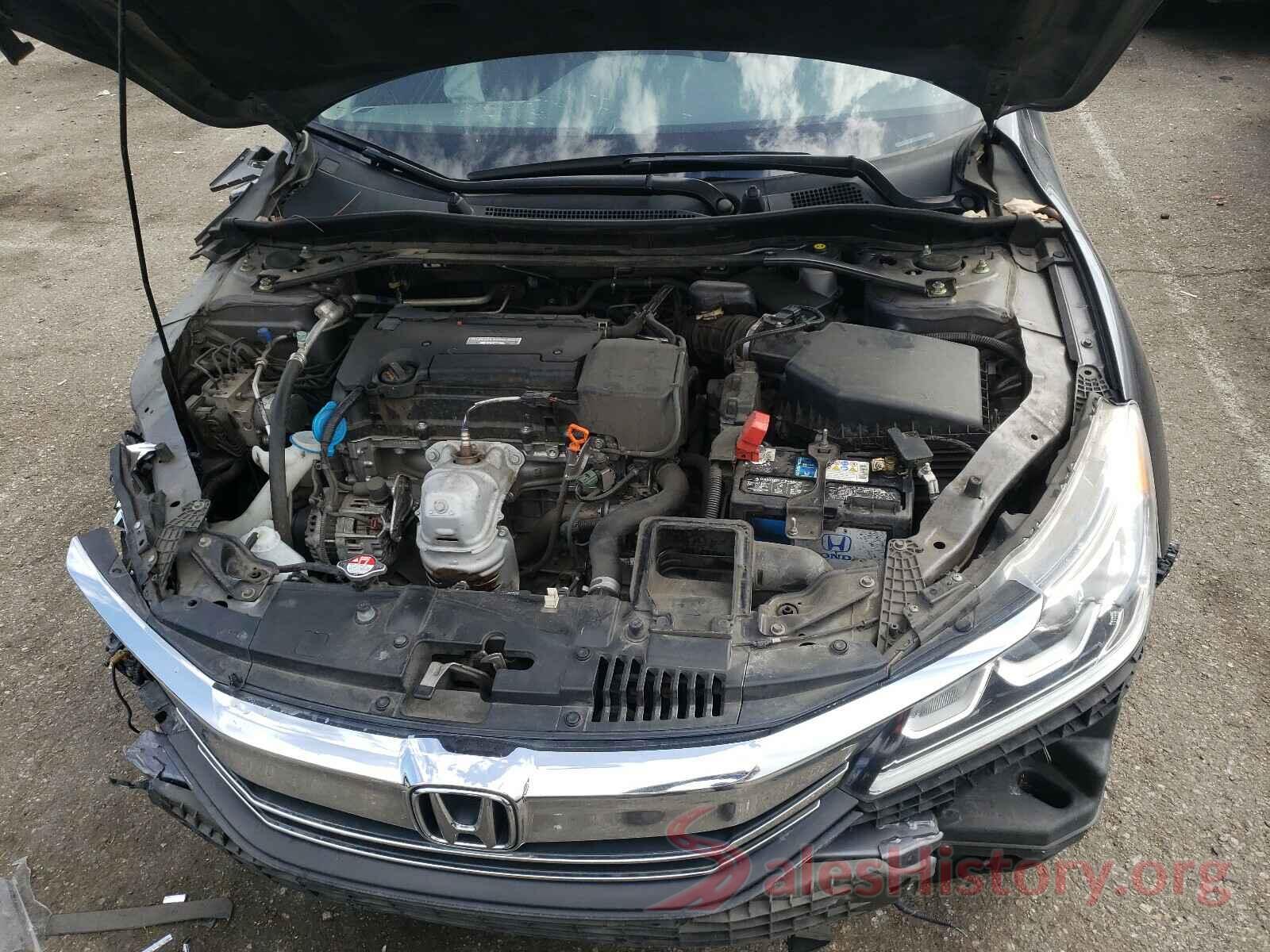 1HGCR2F90HA135426 2017 HONDA ACCORD