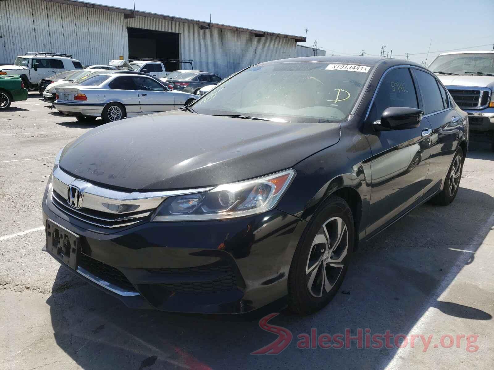 1HGCR2F32HA135827 2017 HONDA ACCORD