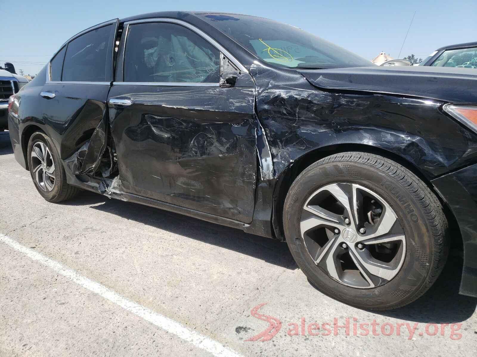 1HGCR2F32HA135827 2017 HONDA ACCORD