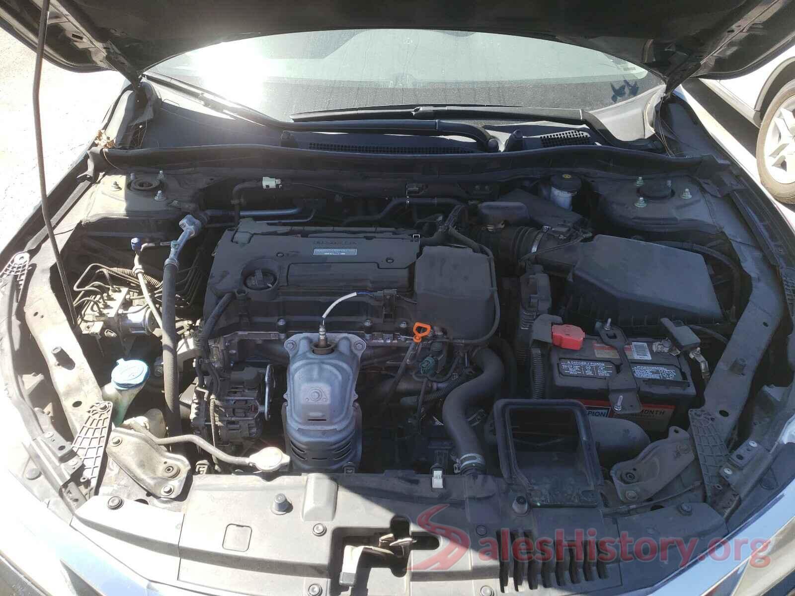 1HGCR2F32HA135827 2017 HONDA ACCORD