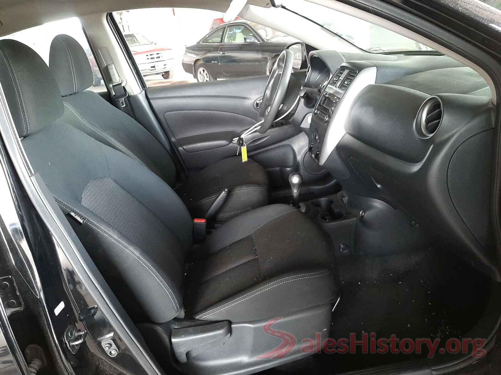 3N1CN7AP8HL813042 2017 NISSAN VERSA