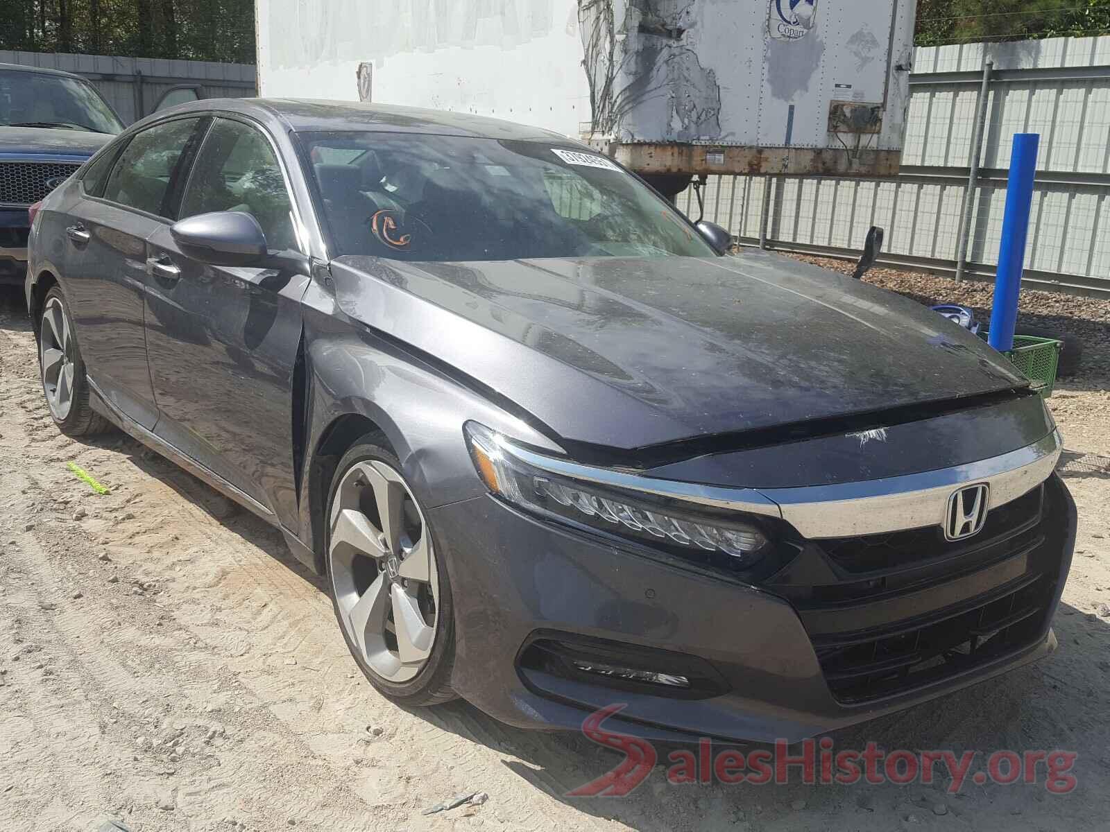 1HGCV2F92JA033322 2018 HONDA ACCORD