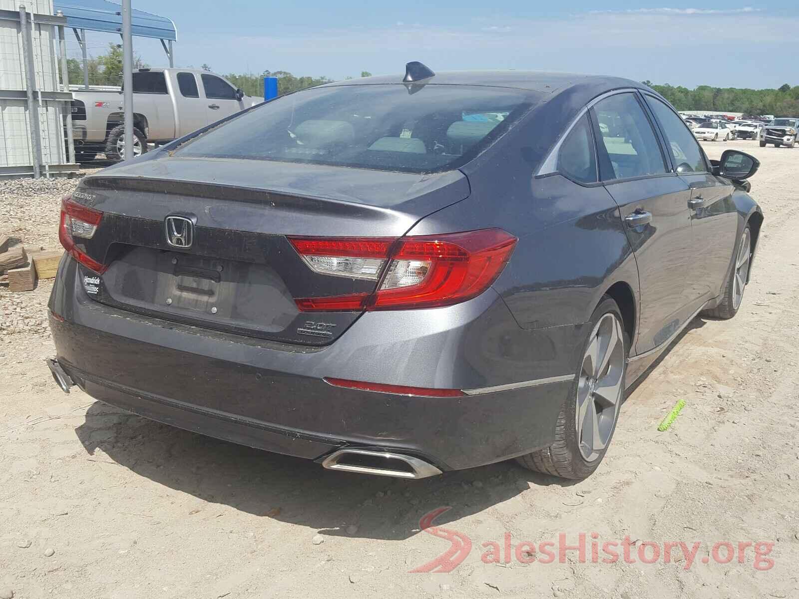 1HGCV2F92JA033322 2018 HONDA ACCORD