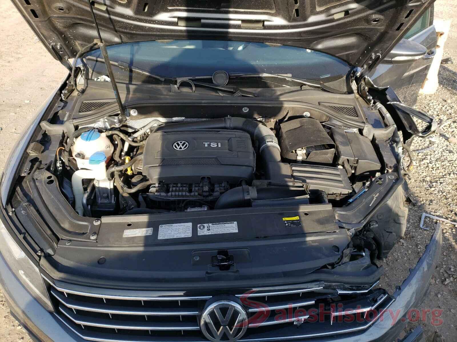 1VWAT7A3XHC065930 2017 VOLKSWAGEN PASSAT