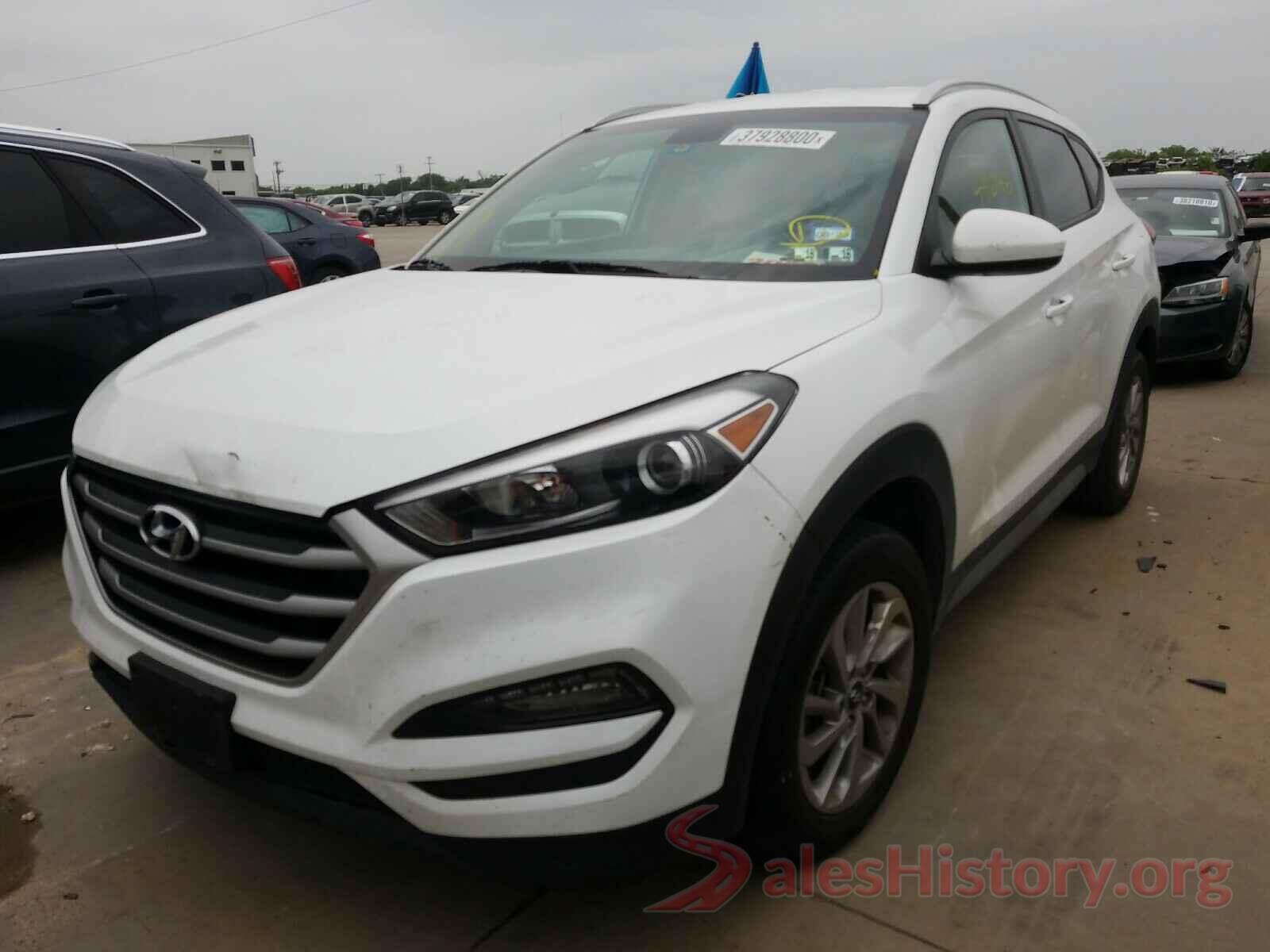 KM8J3CA41HU437956 2017 HYUNDAI TUCSON