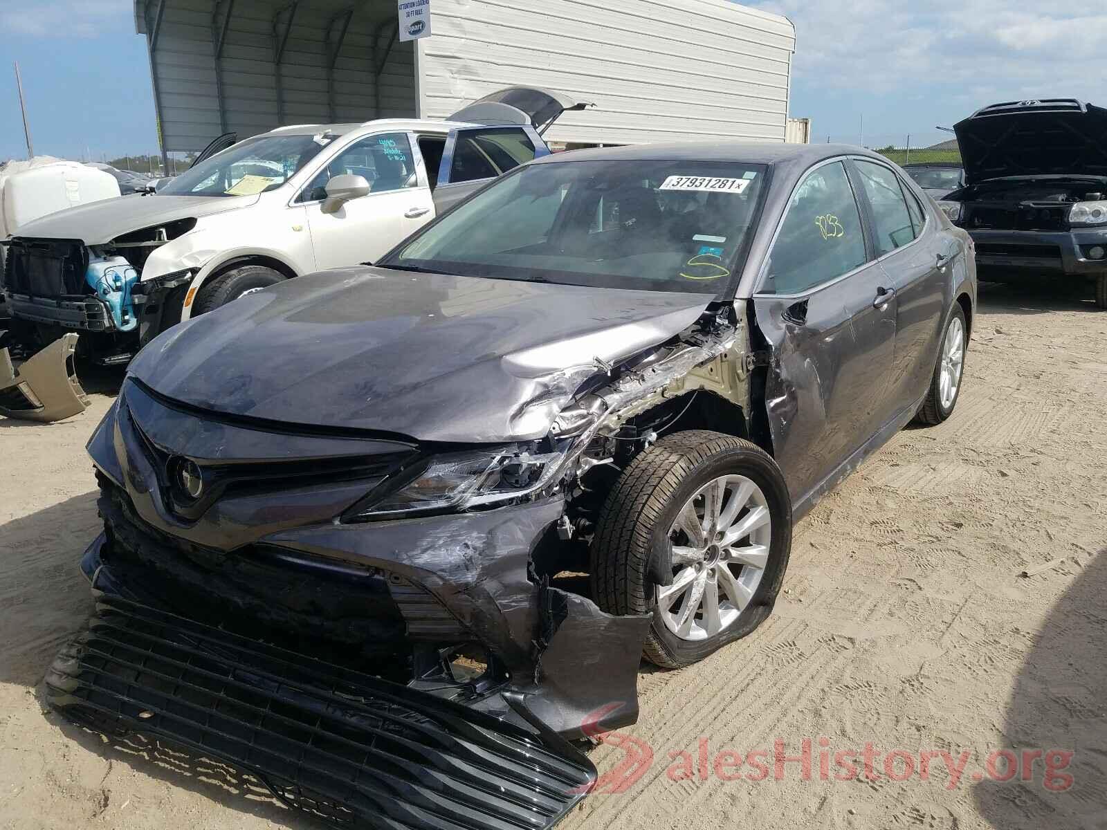 4T1B11HK8KU264737 2019 TOYOTA CAMRY