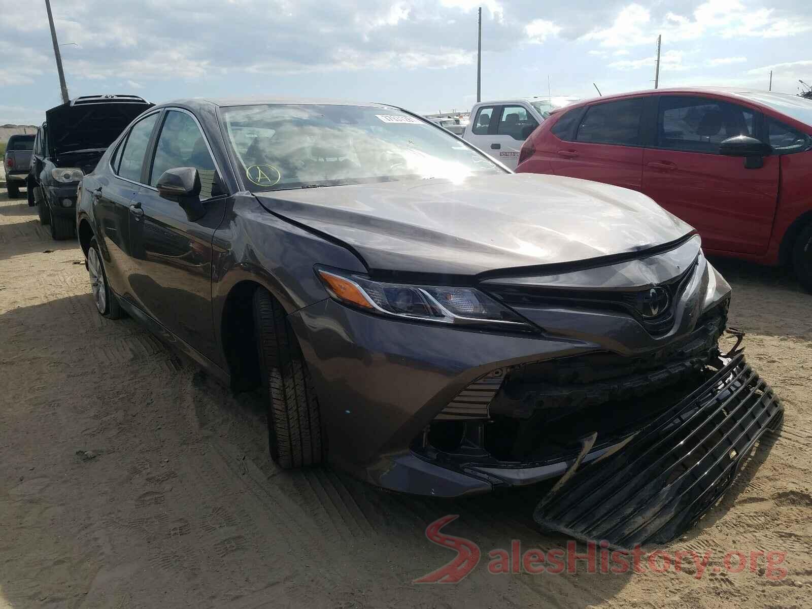 4T1B11HK8KU264737 2019 TOYOTA CAMRY