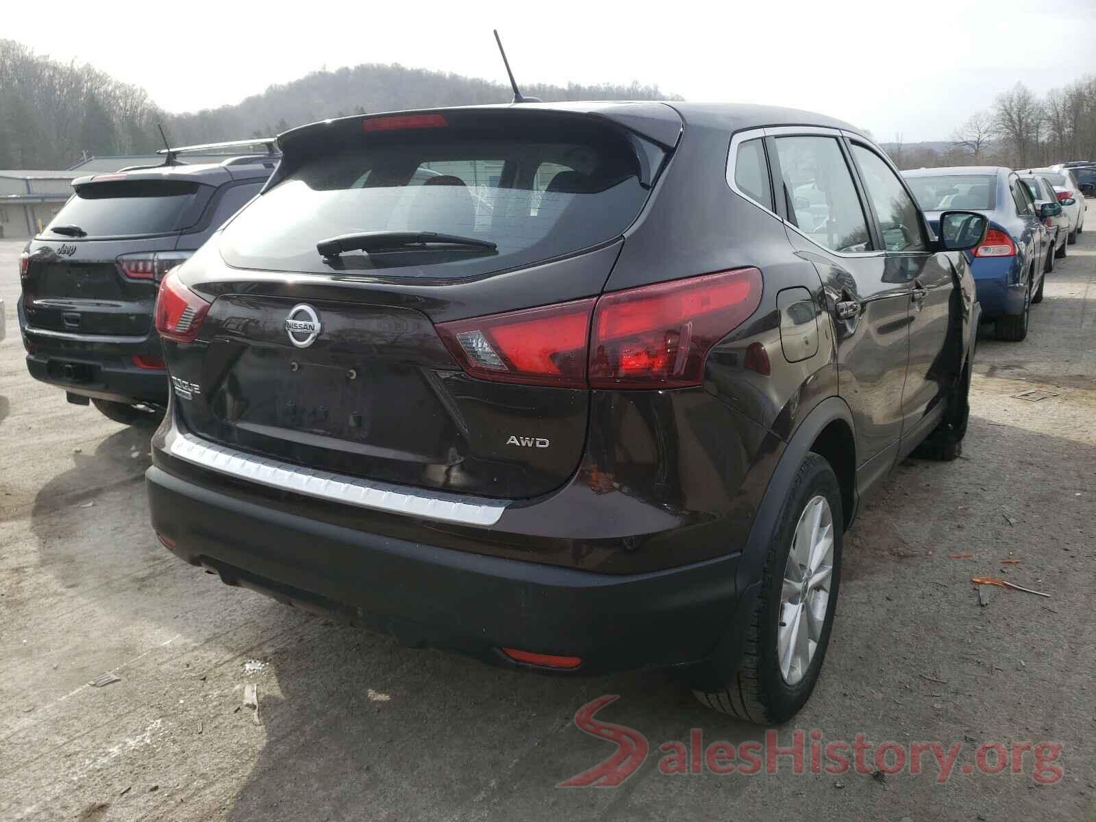 JN1BJ1CR8HW107718 2017 NISSAN ROGUE