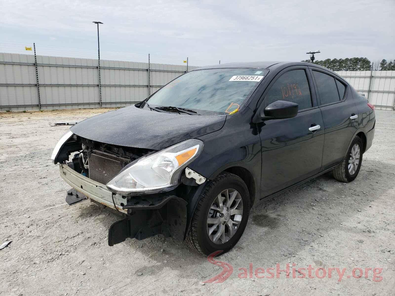 3N1CN7AP1JL819206 2018 NISSAN VERSA