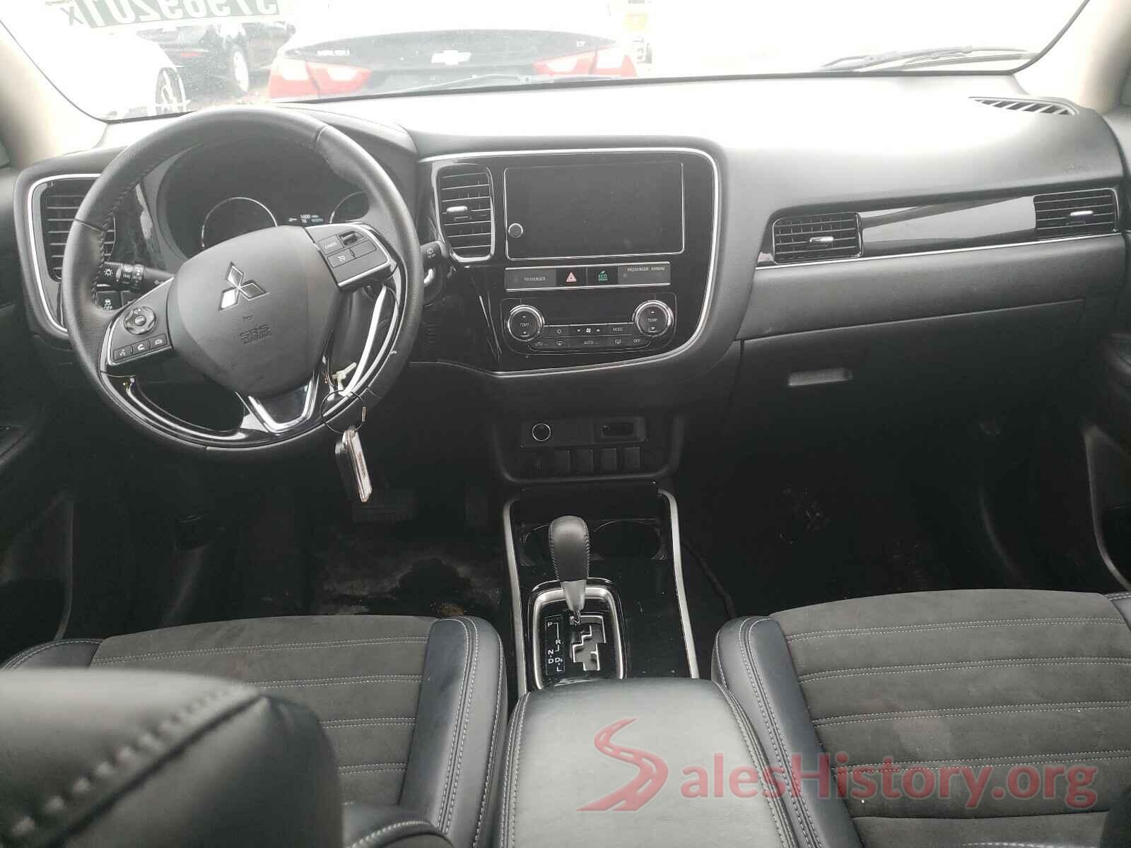 JA4AD3A38KZ038300 2019 MITSUBISHI OUTLANDER