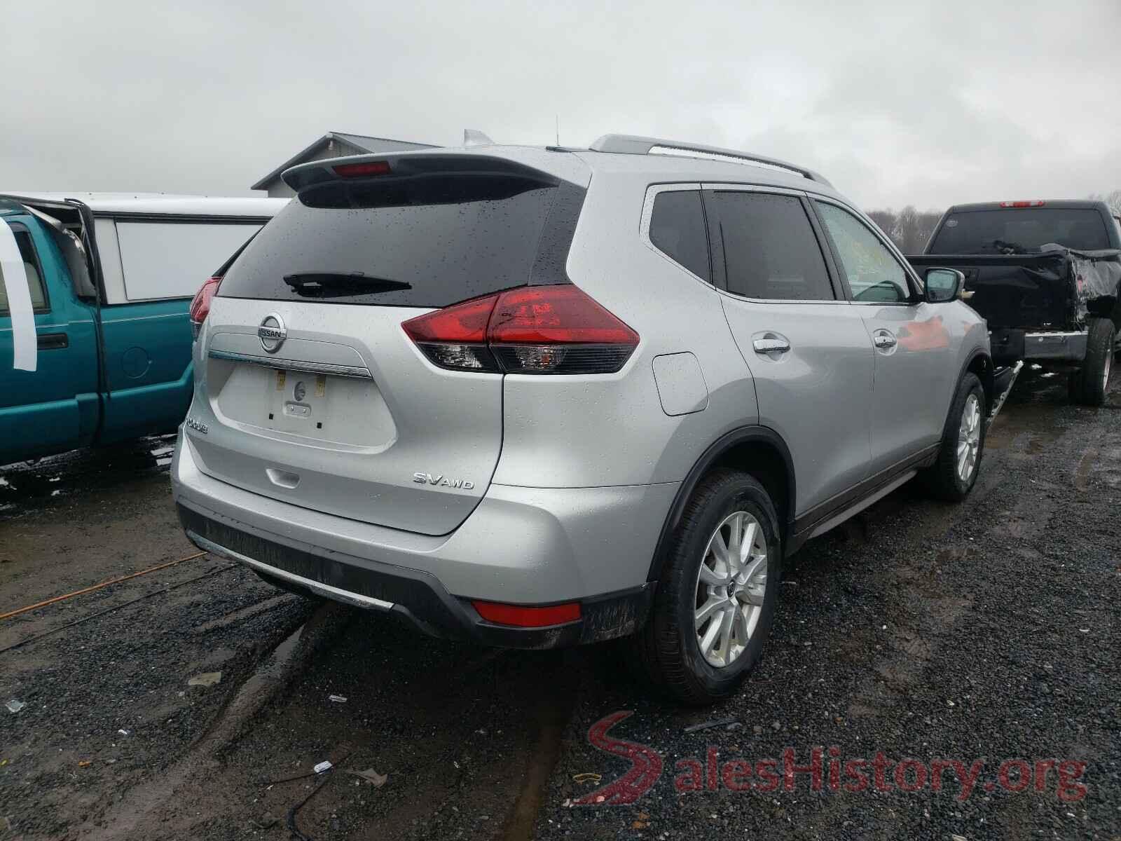 5N1AT2MV3JC817956 2018 NISSAN ROGUE