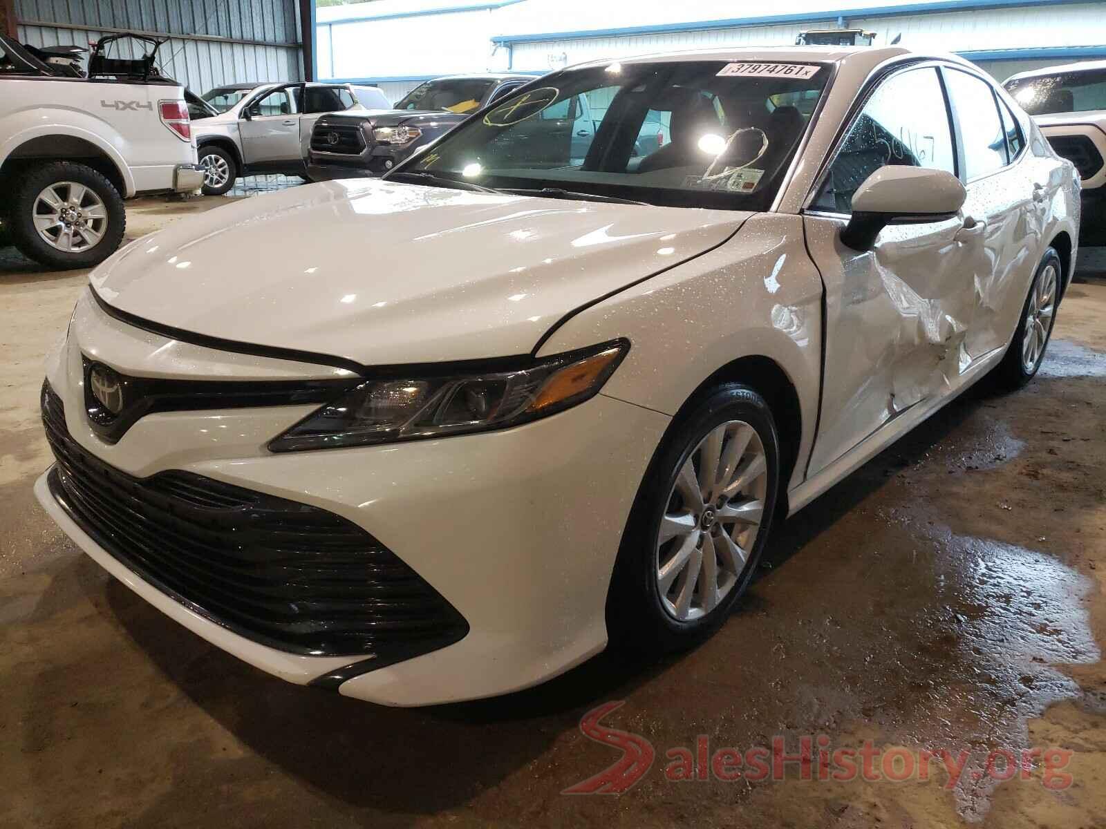 4T1B11HKXJU030064 2018 TOYOTA CAMRY