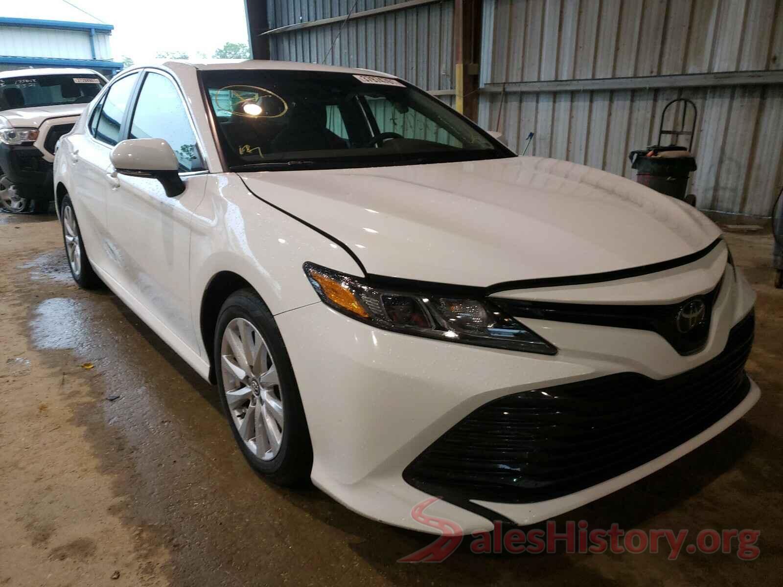 4T1B11HKXJU030064 2018 TOYOTA CAMRY