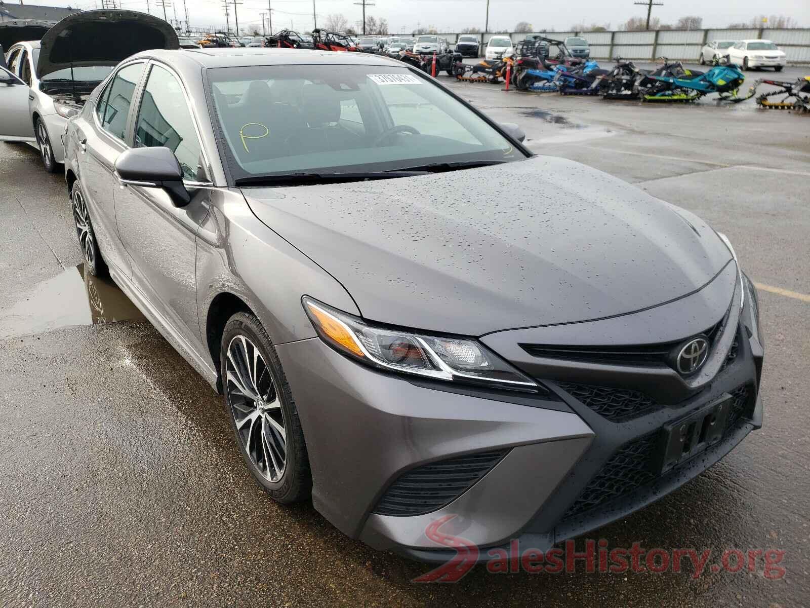 4T1B11HK2KU716214 2019 TOYOTA CAMRY