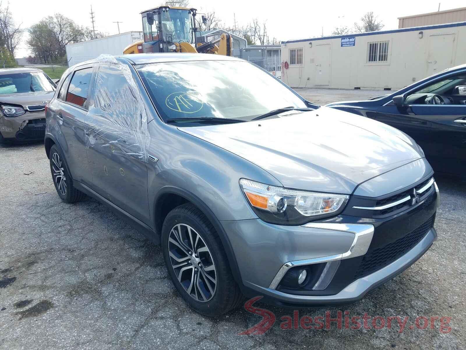 JA4AP3AW4JU002861 2018 MITSUBISHI OUTLANDER