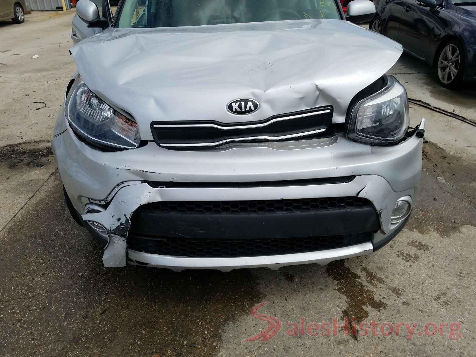 KNDJP3A55J7621304 2018 KIA SOUL