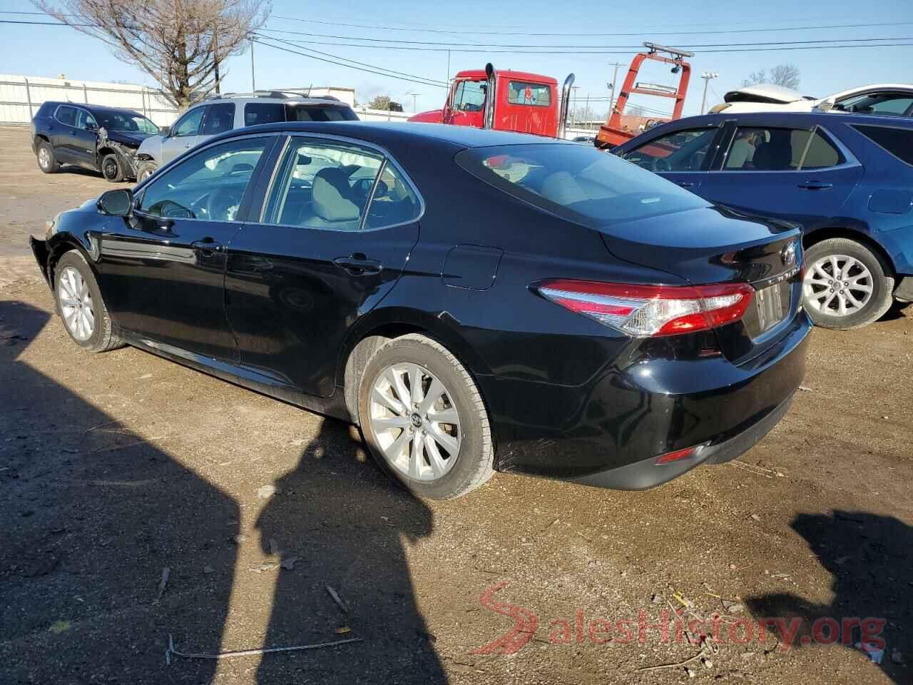 4T1B11HK0JU531092 2018 TOYOTA CAMRY