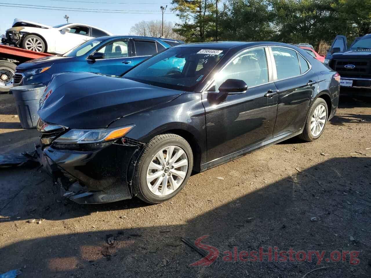 4T1B11HK0JU531092 2018 TOYOTA CAMRY