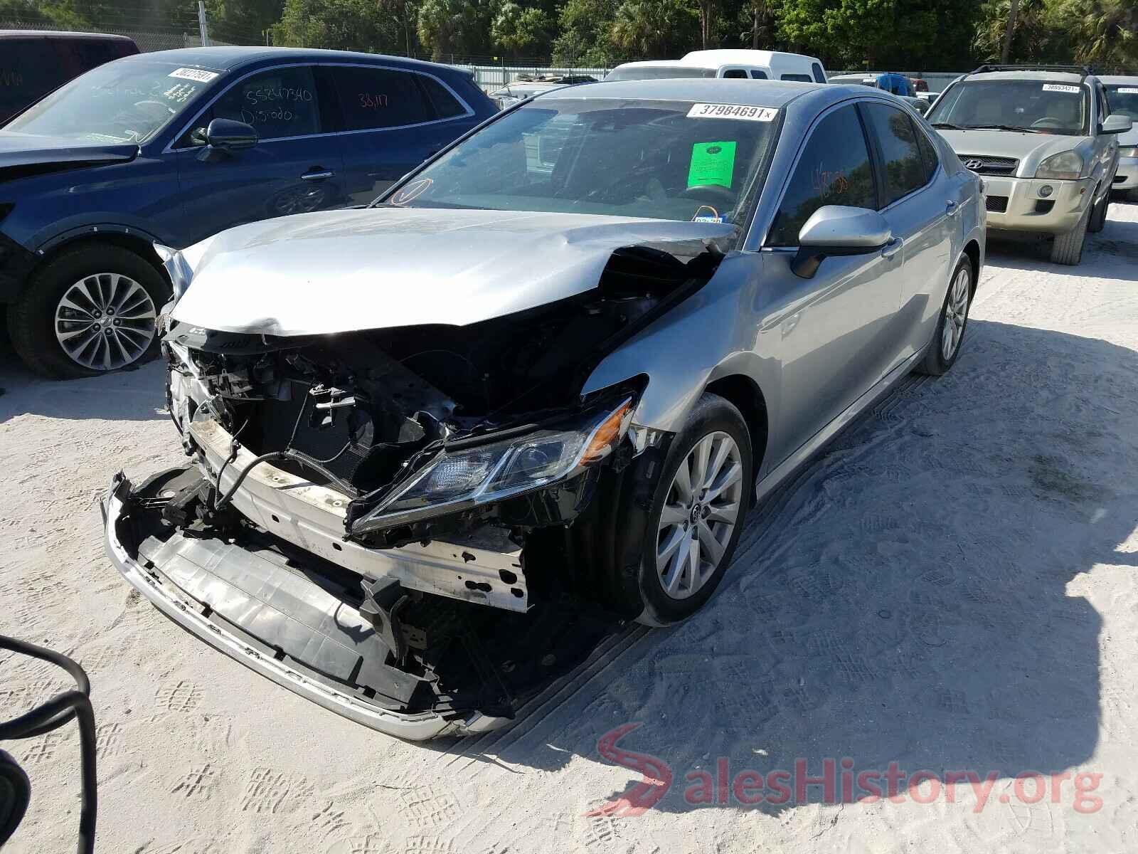 4T1B11HK3JU062211 2018 TOYOTA CAMRY