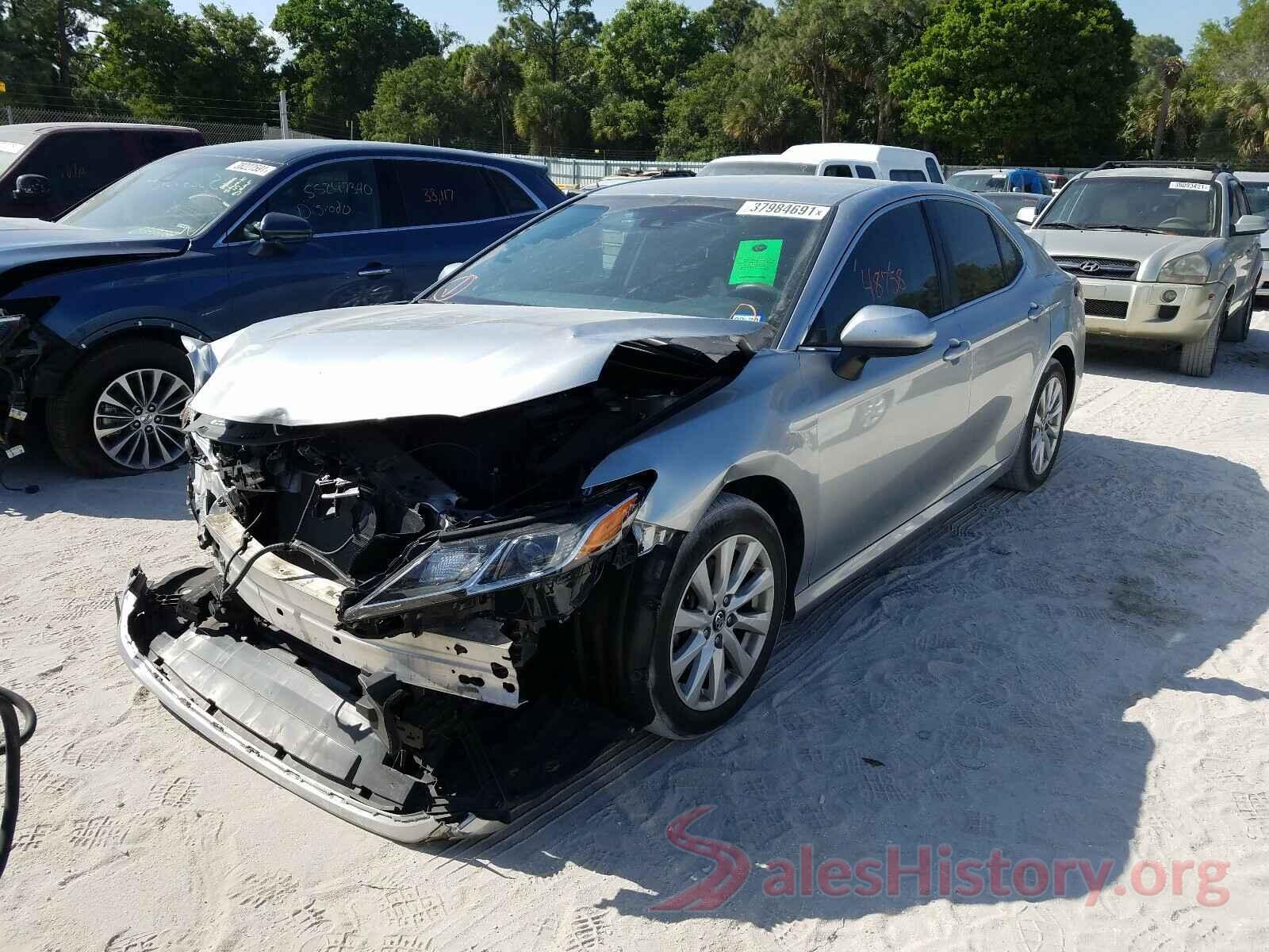 4T1B11HK3JU062211 2018 TOYOTA CAMRY