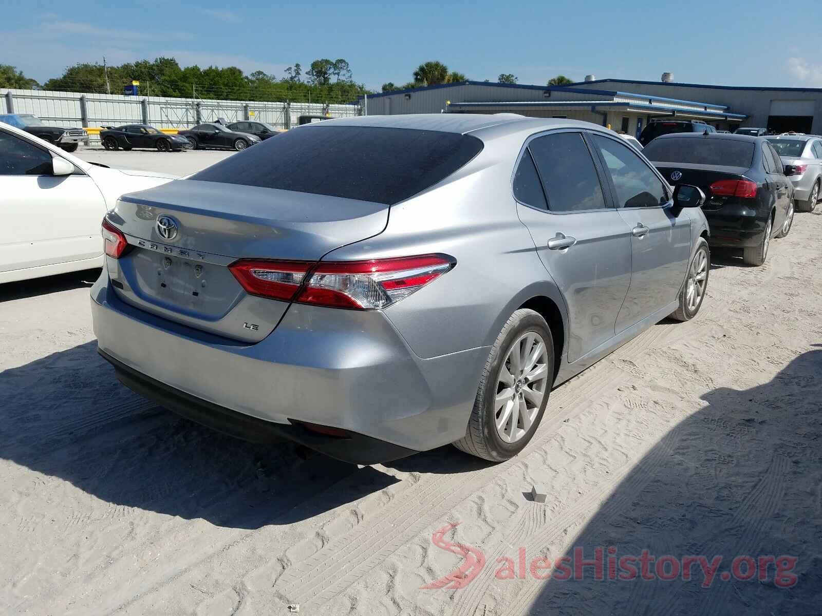 4T1B11HK3JU062211 2018 TOYOTA CAMRY