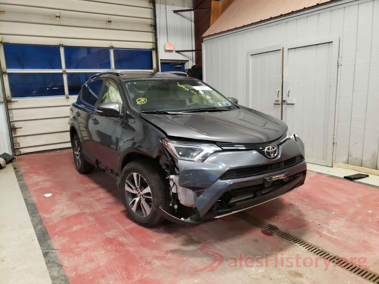 JTMRFREV8GJ074432 2016 TOYOTA RAV4