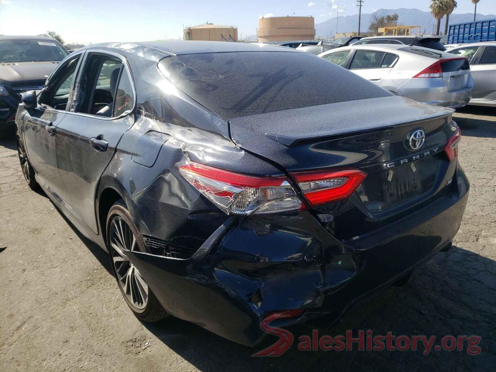 4T1B11HK8JU645762 2018 TOYOTA CAMRY