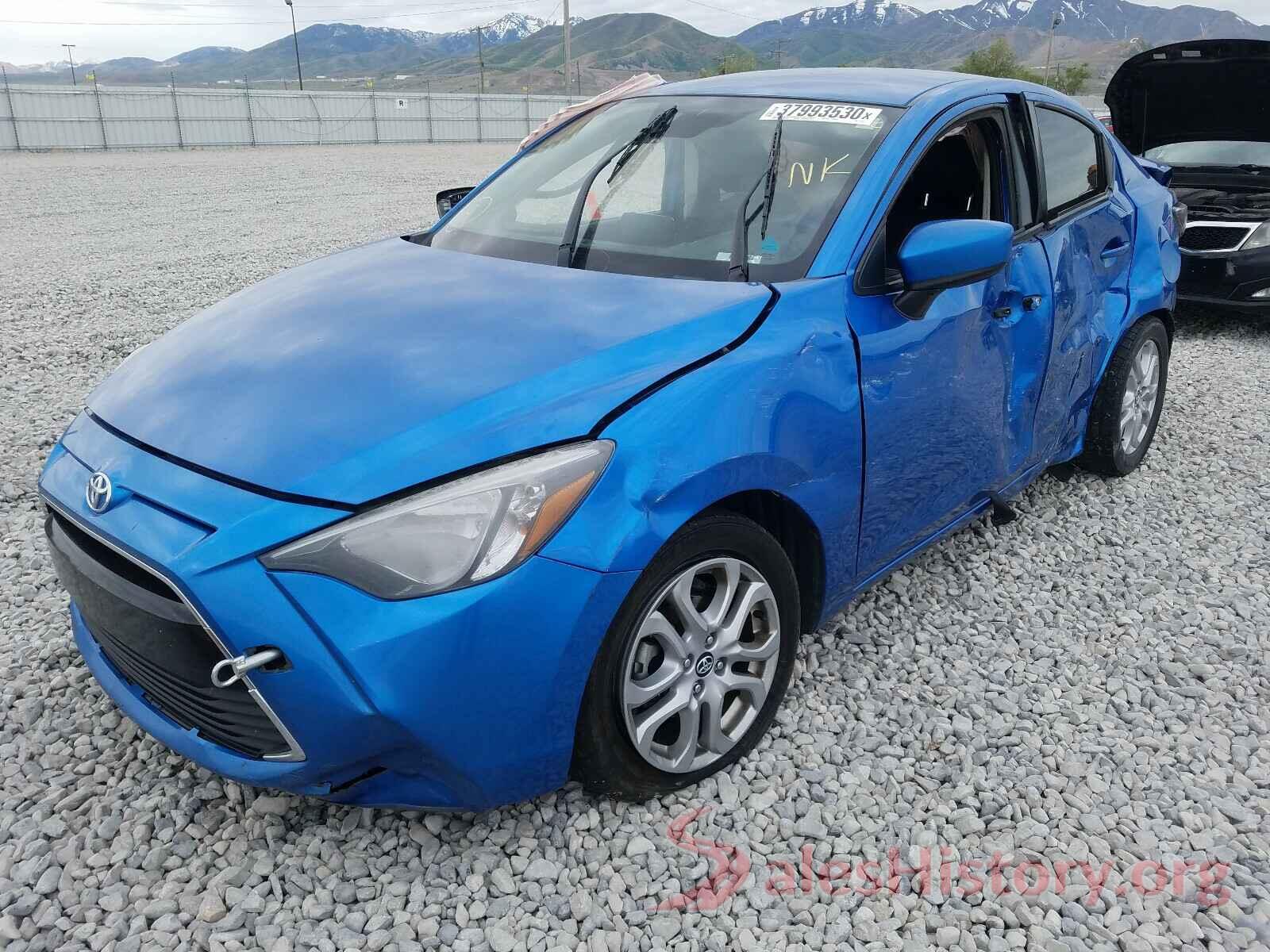 3MYDLBYV7HY153160 2017 TOYOTA YARIS