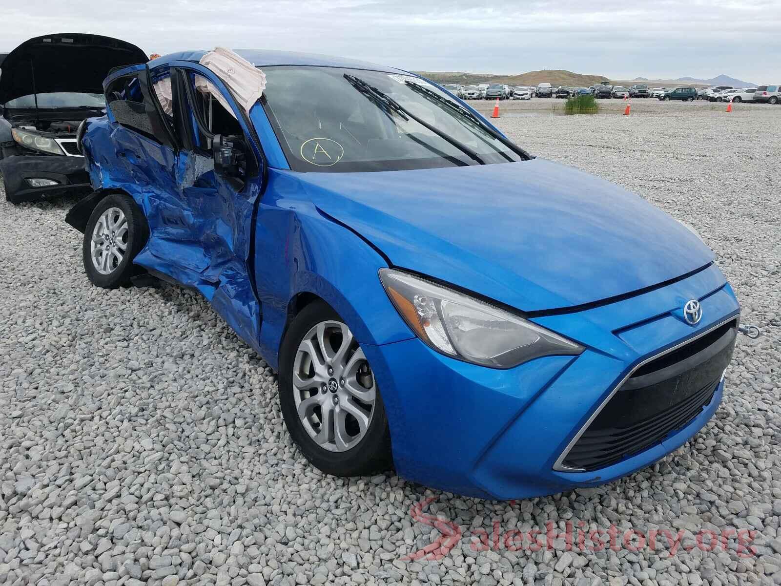 3MYDLBYV7HY153160 2017 TOYOTA YARIS