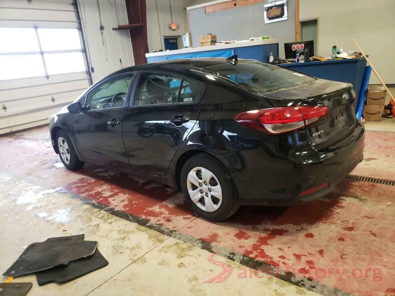 3KPFK4A77HE086353 2017 KIA FORTE