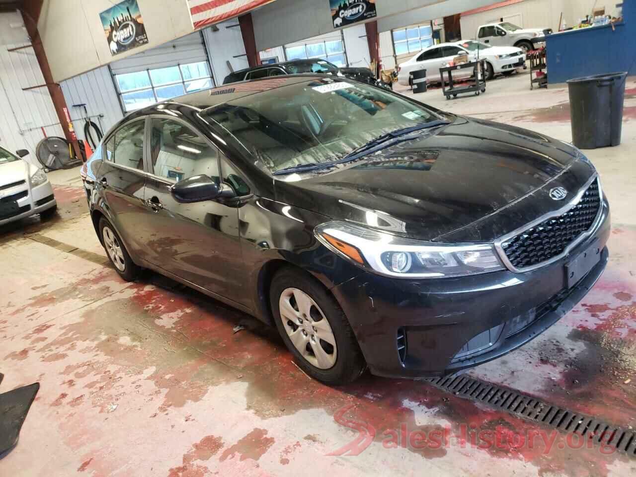 3KPFK4A77HE086353 2017 KIA FORTE