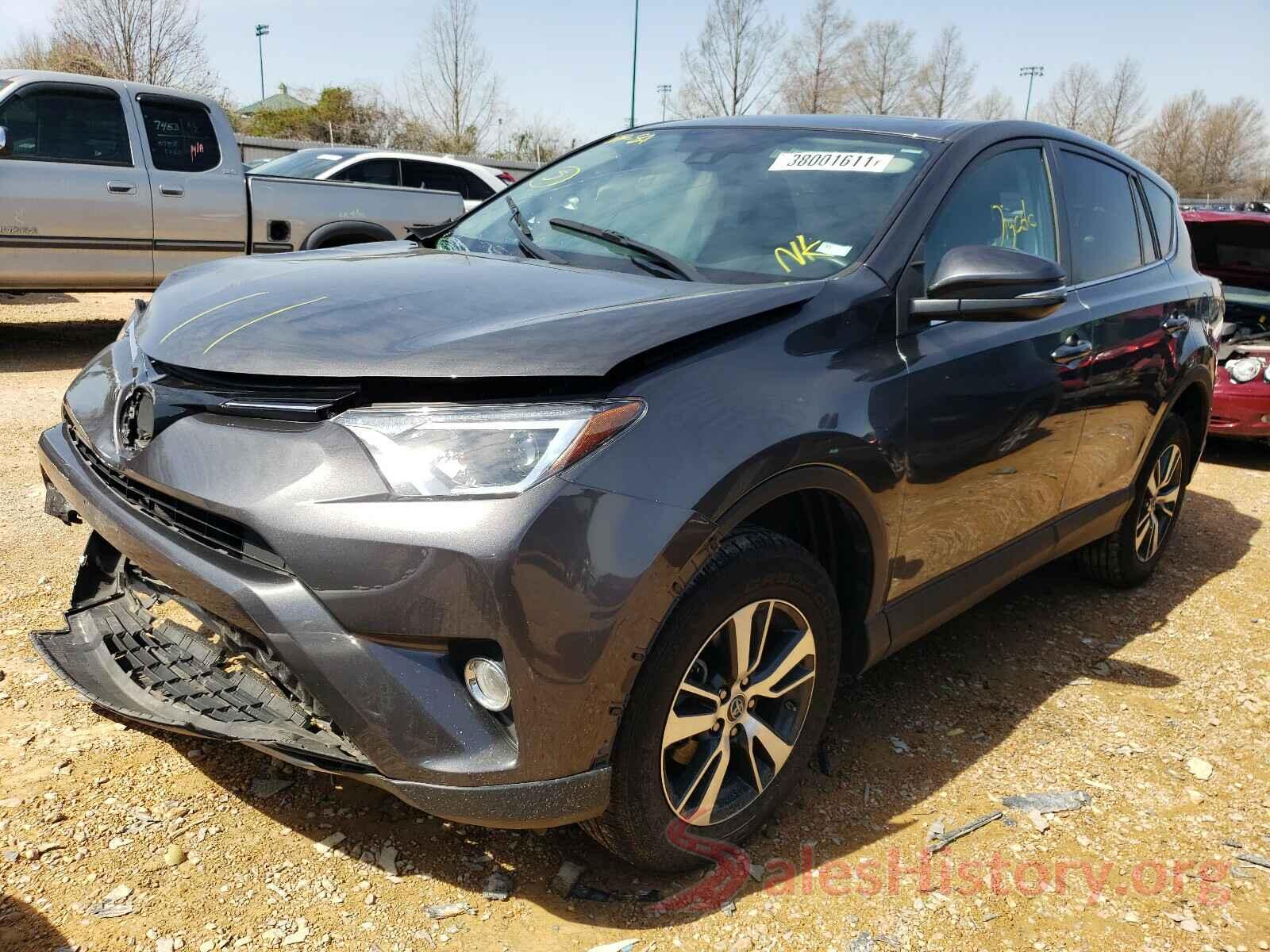 2T3RFREV6JW806792 2018 TOYOTA RAV4