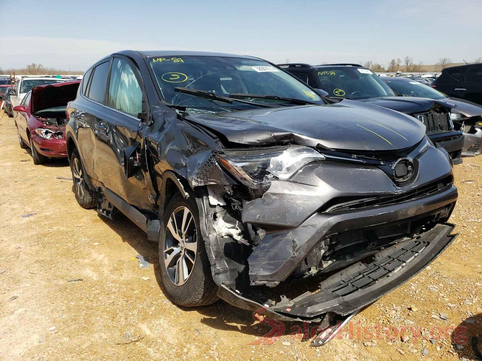 2T3RFREV6JW806792 2018 TOYOTA RAV4