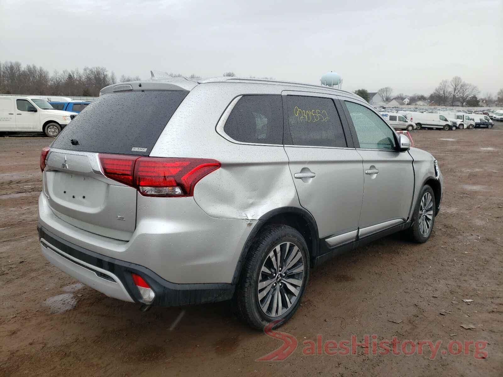 JA4AZ3A39LZ028412 2020 MITSUBISHI OUTLANDER