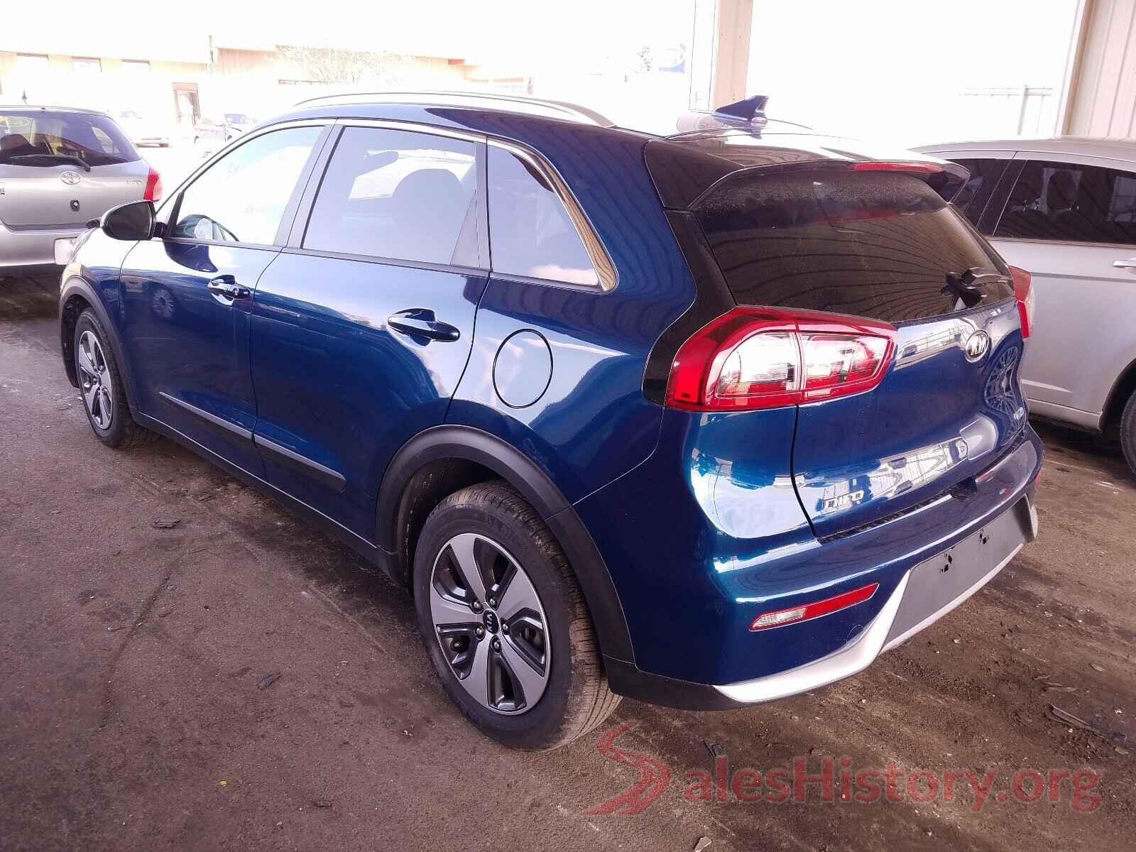 KNDCB3LC8J5200627 2018 KIA NIRO